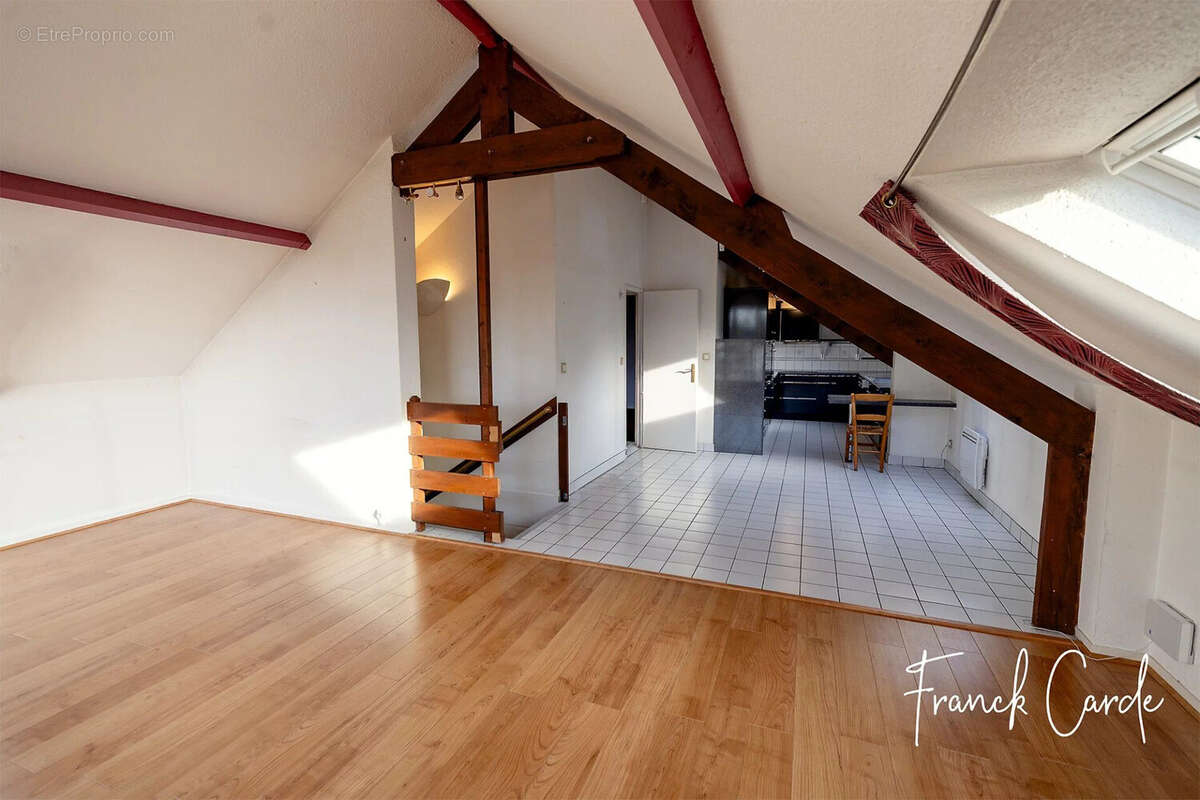 Appartement à MONT-SAINT-AIGNAN