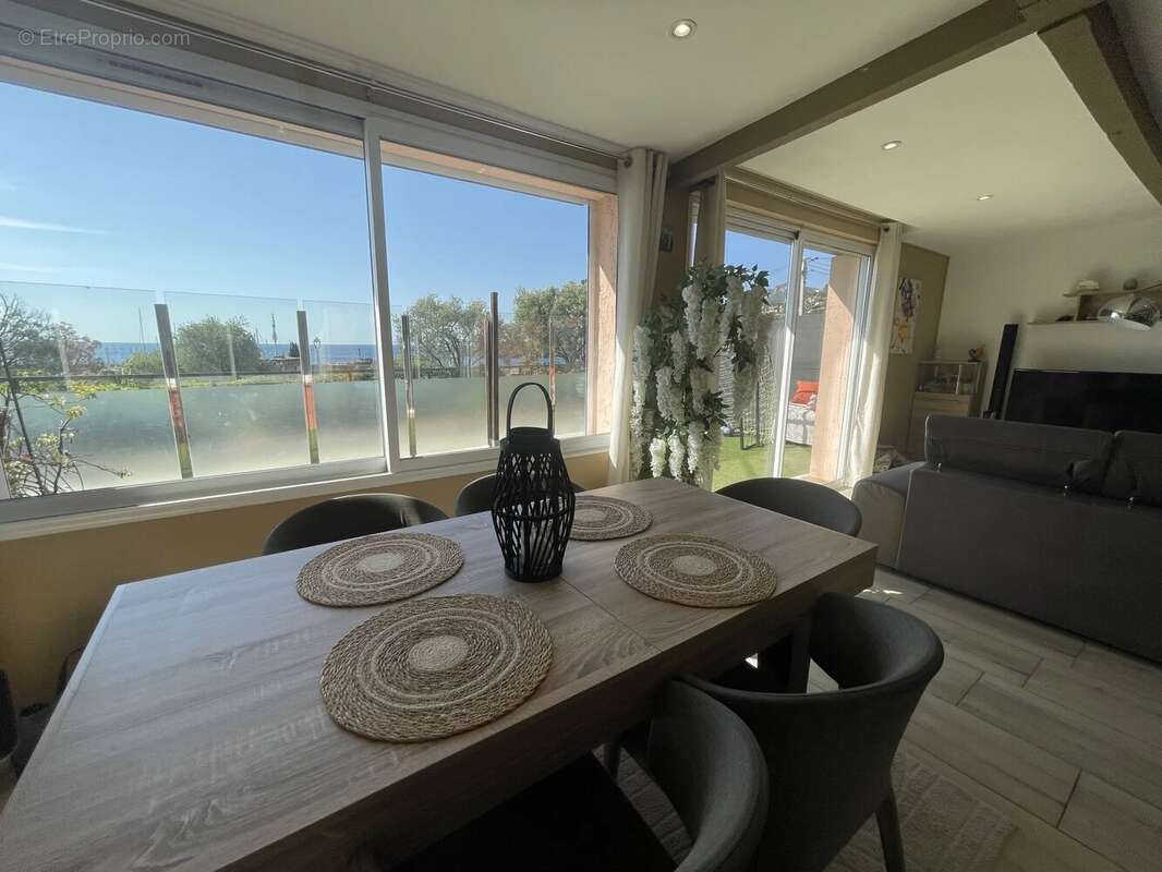 Appartement à THEOULE-SUR-MER