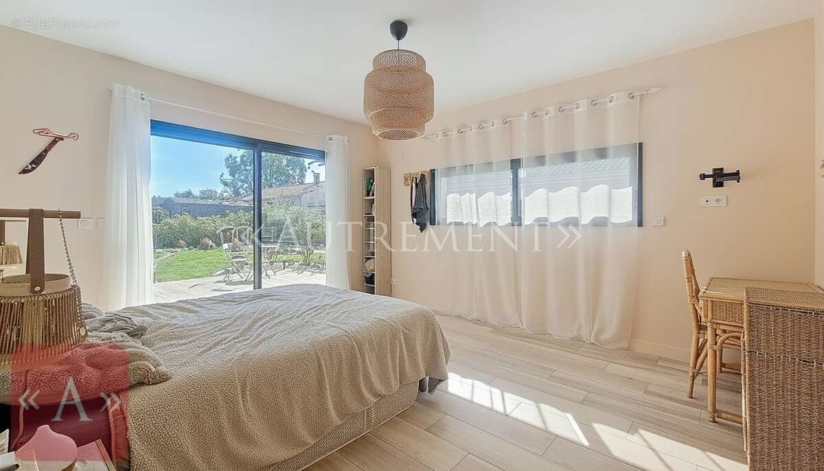 Maison à SAINT-SULPICE