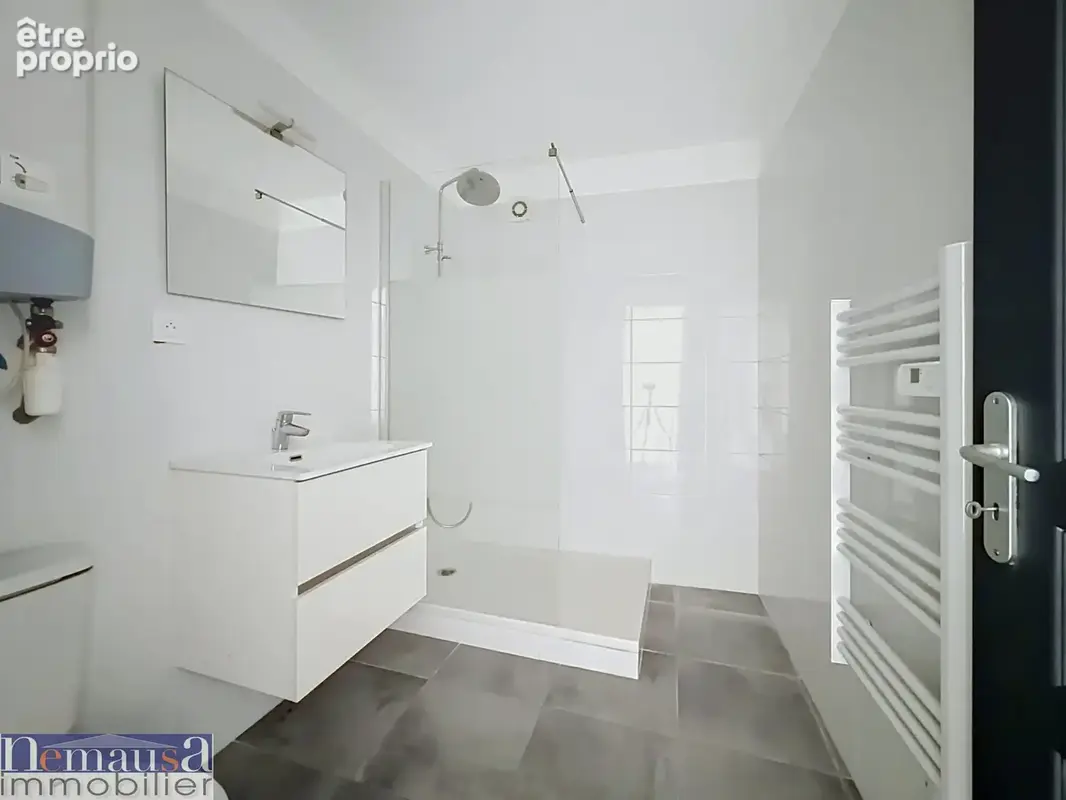 SAINT-GERVASY   Appartement duplex rénové avec balcon - photo 7