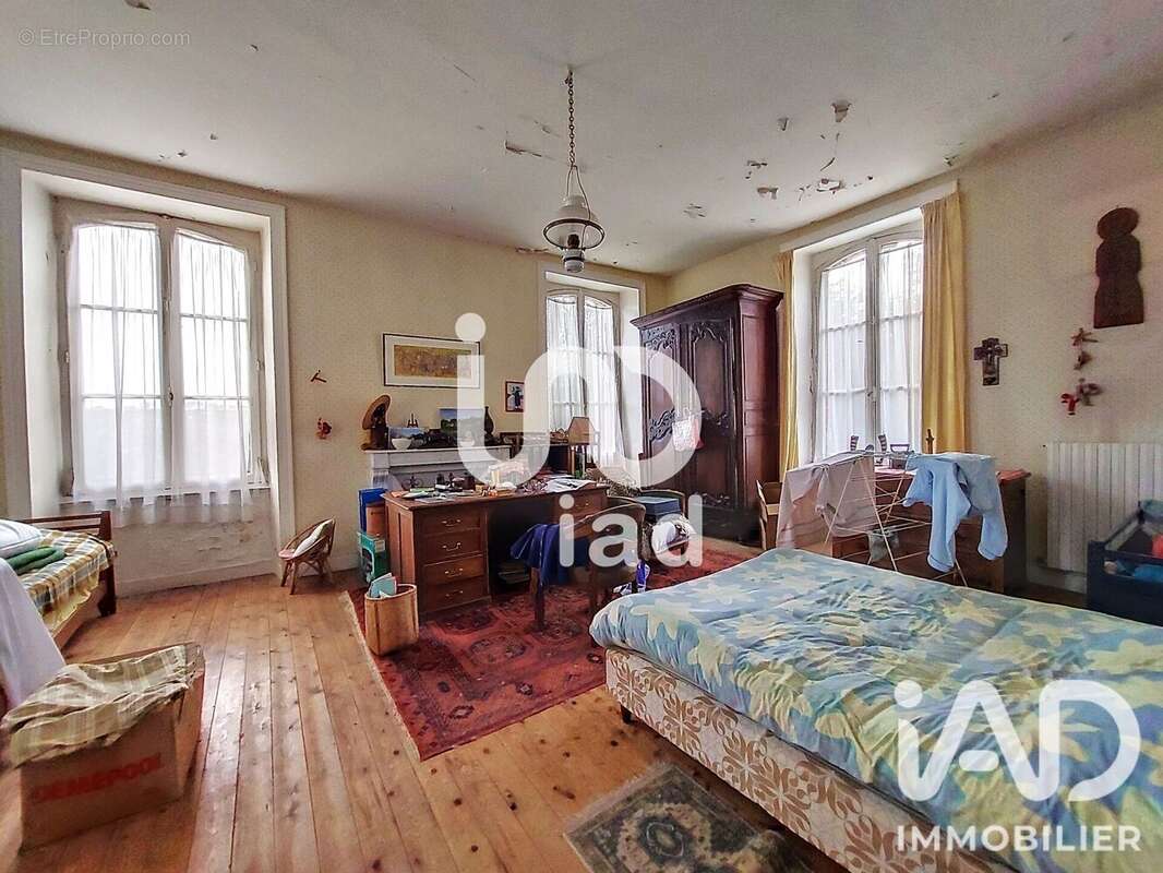 Maison 342 m² à Soulles  - photo 9