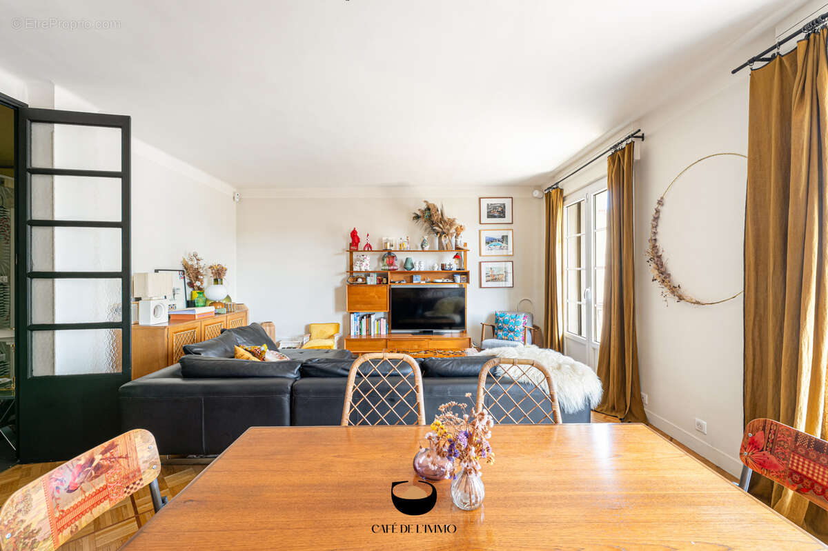 Appartement à MARSEILLE-5E