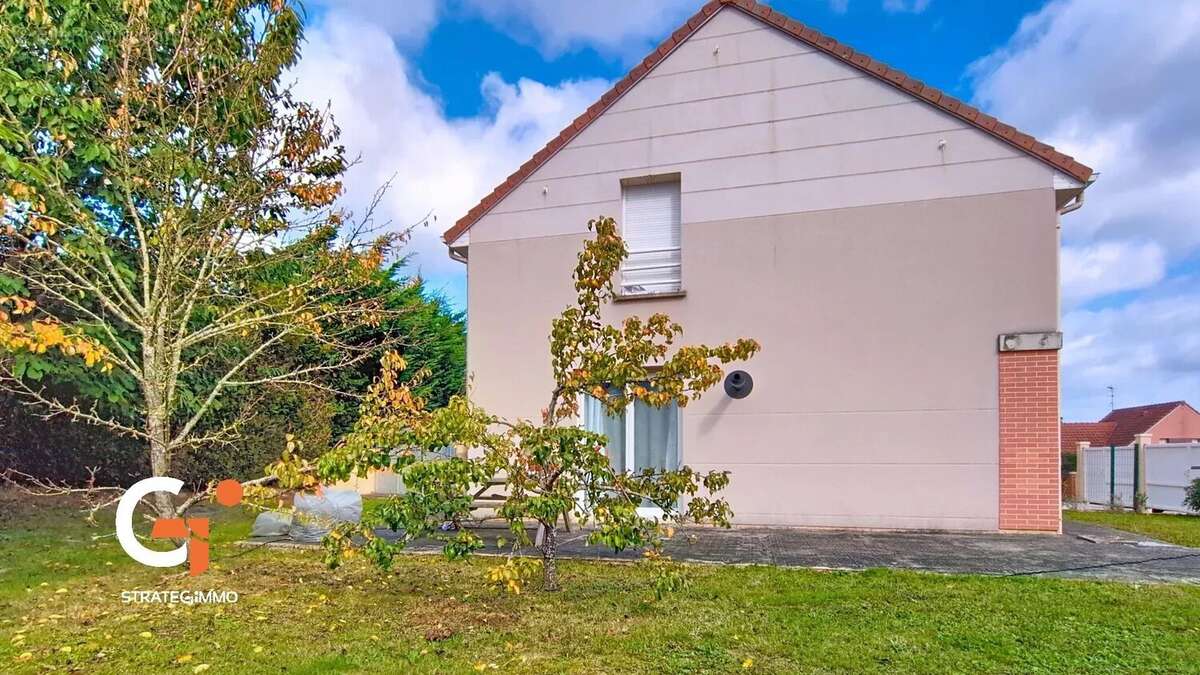 Maison à SAINT-ETIENNE-DU-ROUVRAY