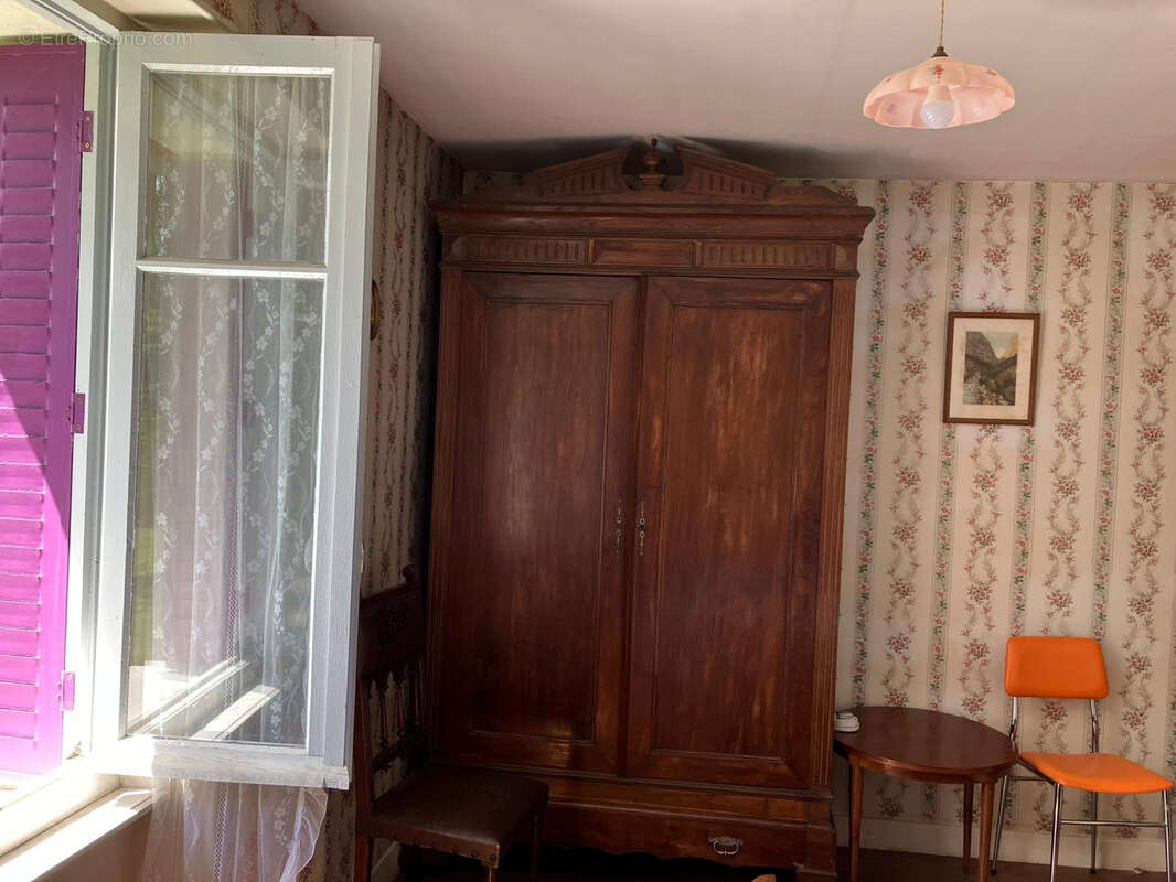 Maison à SAINT-MARCEL-EN-MARCILLAT