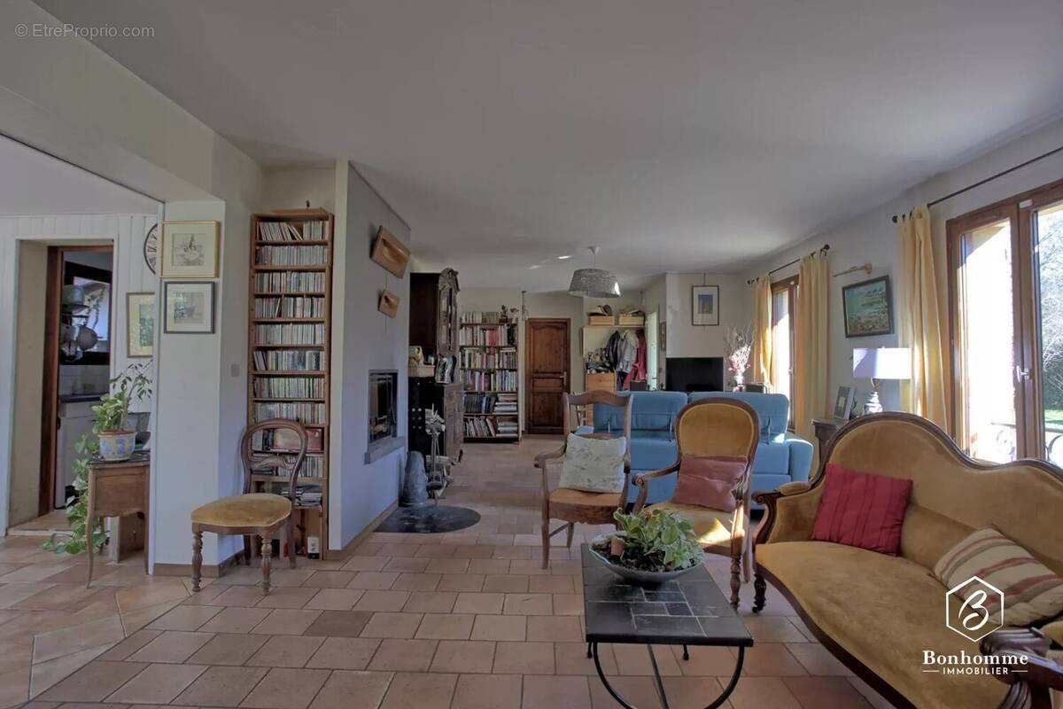 Maison à SAINT-SELVE