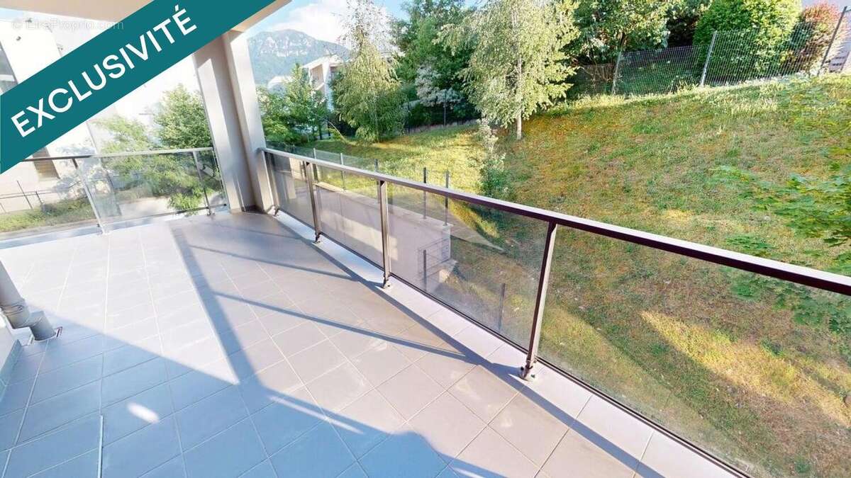 Appartement 91 m² à La Roche-Sur-Foron  - photo 2