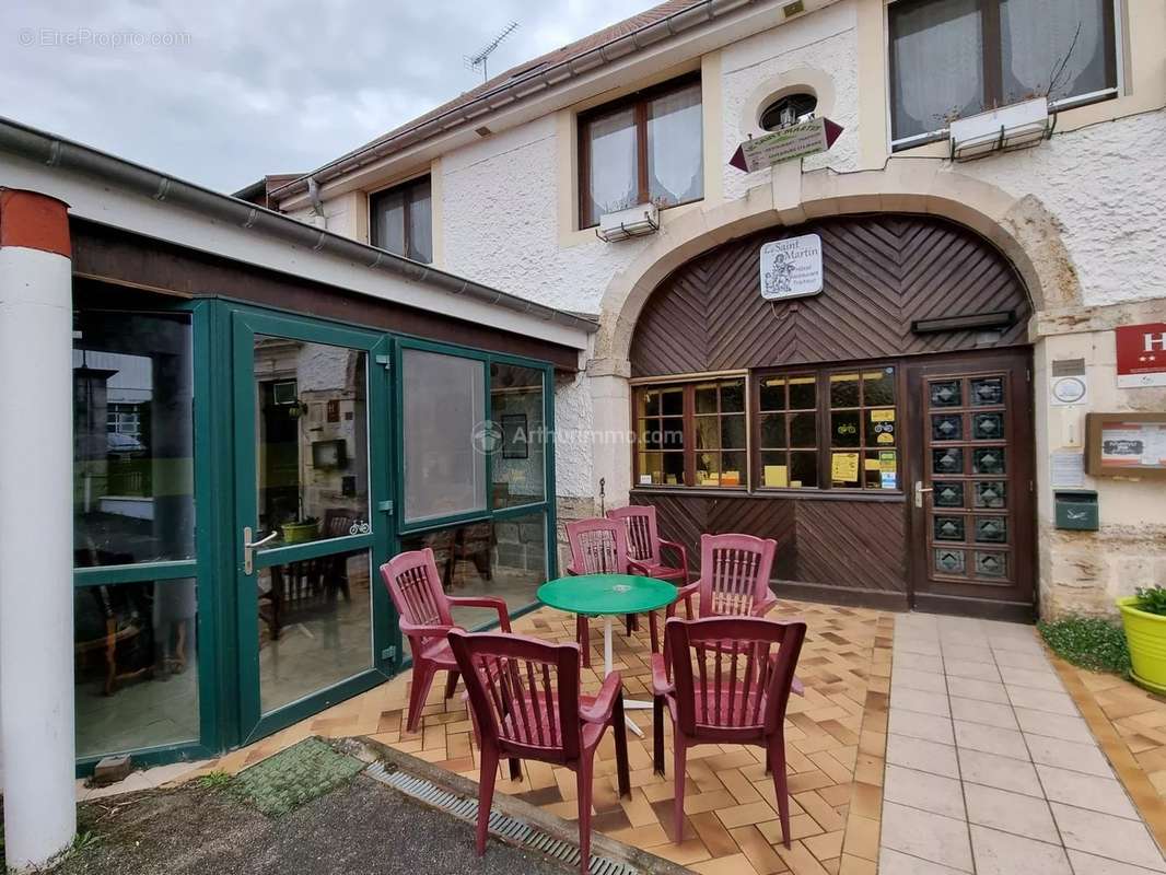 Appartement à BOURG-SAINTE-MARIE