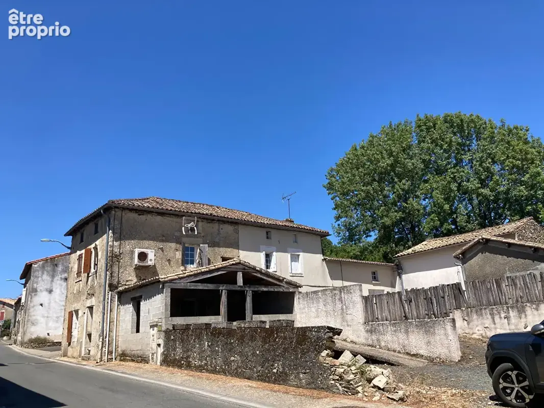 Photo Maison à Pamplie au prix de 105 500€