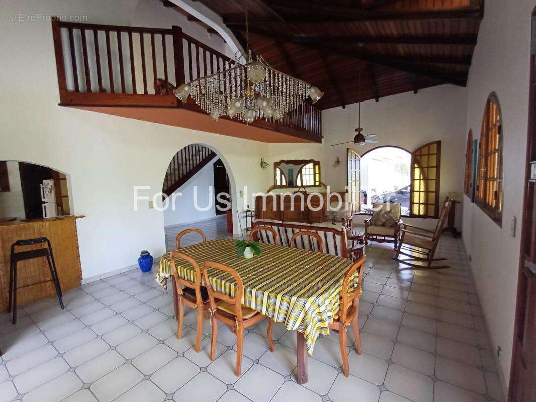 Maison à SAINTE-ANNE