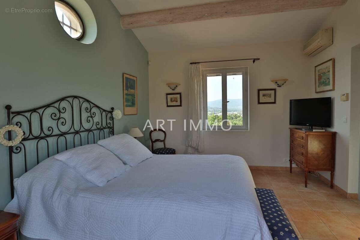 Propriete avec piscine et vues panoramiques - photo 12