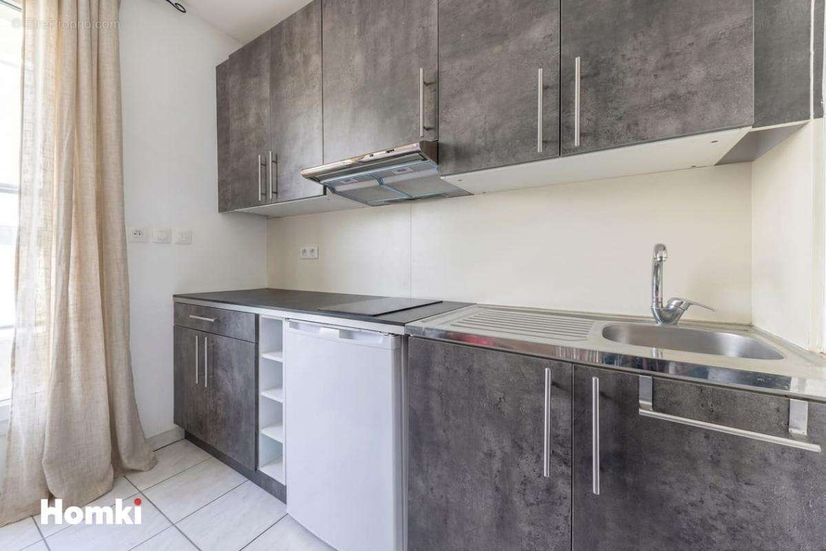 Studio de 20.57 m2 avec balcon à Tassin-la-Demi-Lune 69160, Avenue Georges Clemenceau - photo 2