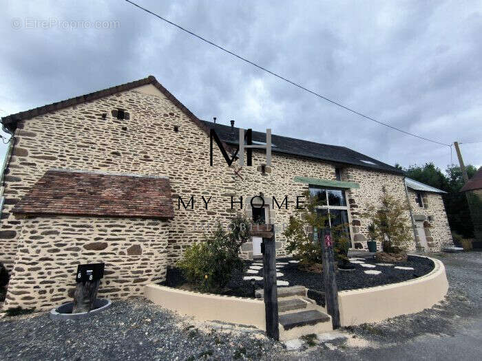 Maison à SAINT-PIERRE-DES-NIDS