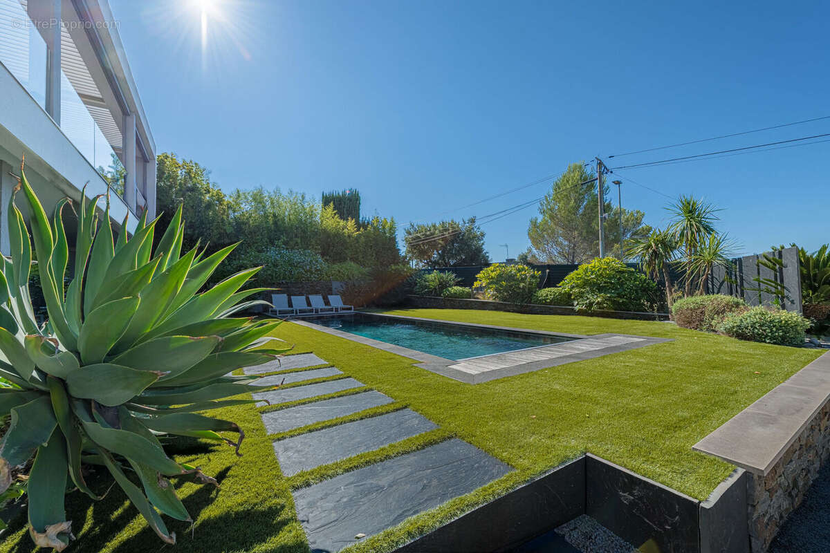 Nouveauté, villa avec superbe vue mer proche centre ville - photo 4