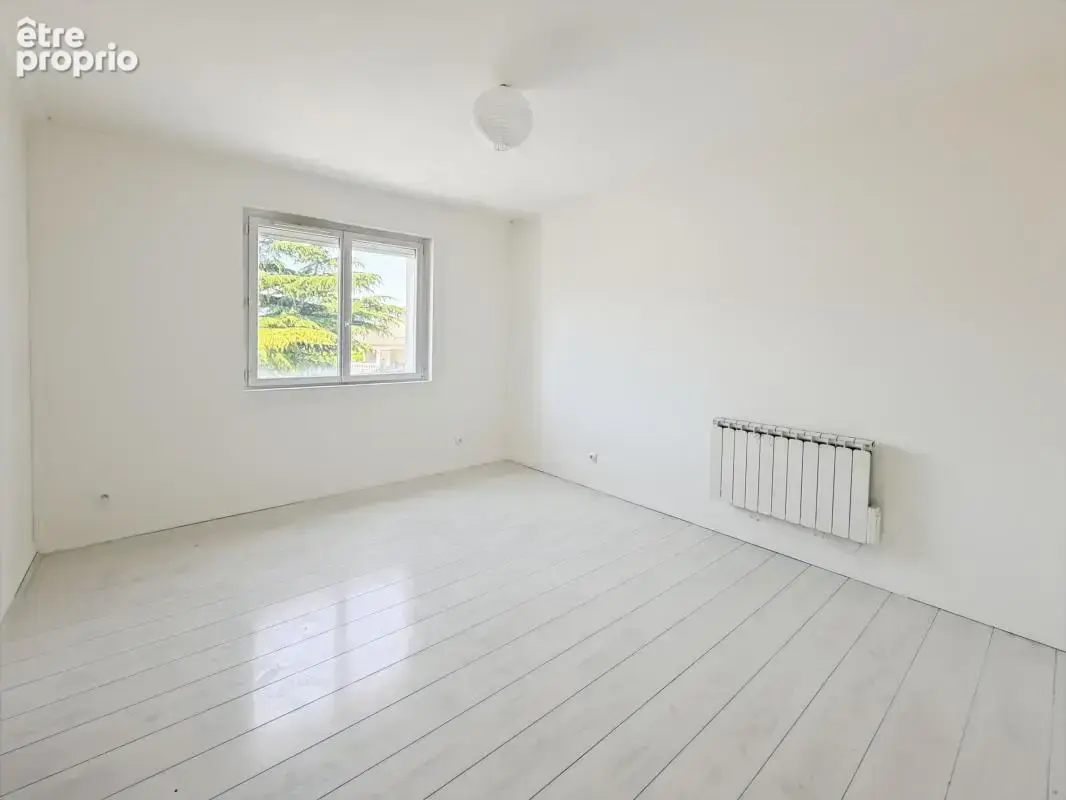 Coup de cœur à Guilherand-Granges – Appartement T4 de 103 m² + 39m² de comble aménageable avec balcon & jardin - photo 16