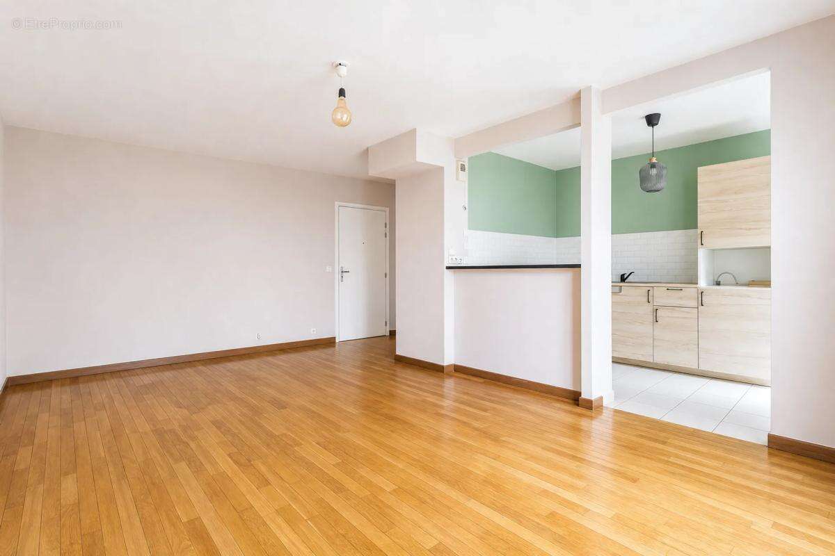 Appartement à LE RAINCY