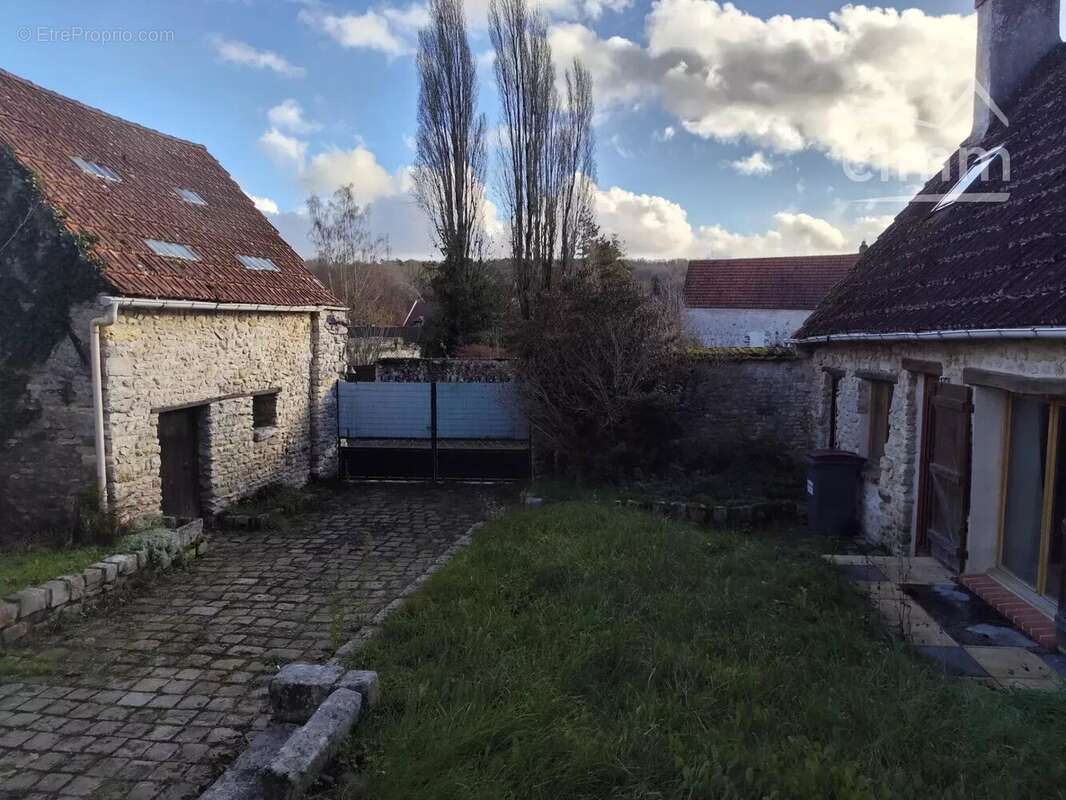 Maison à SACLAS