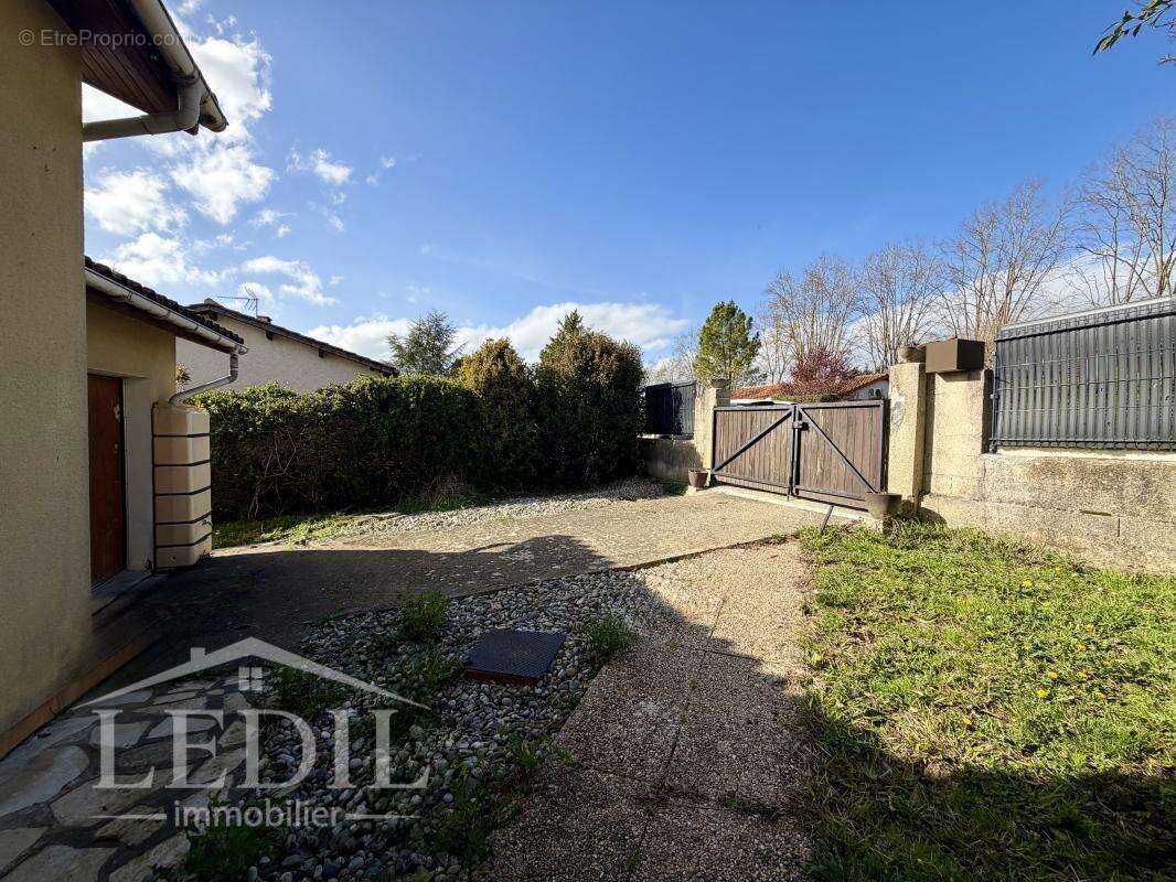 Maison de plain- pied avec jardin - photo 6