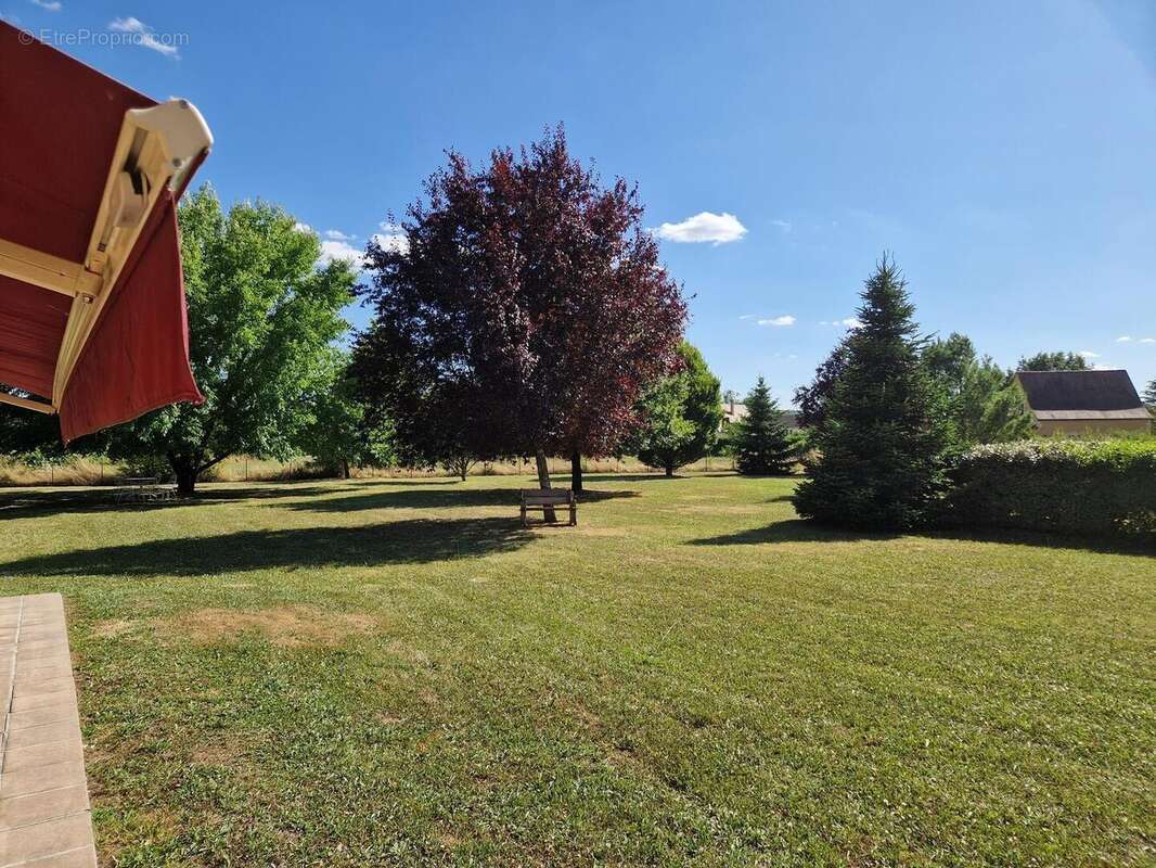 Maison Perigordine proche des commerces et parc arboré de 3860m2 - photo 12