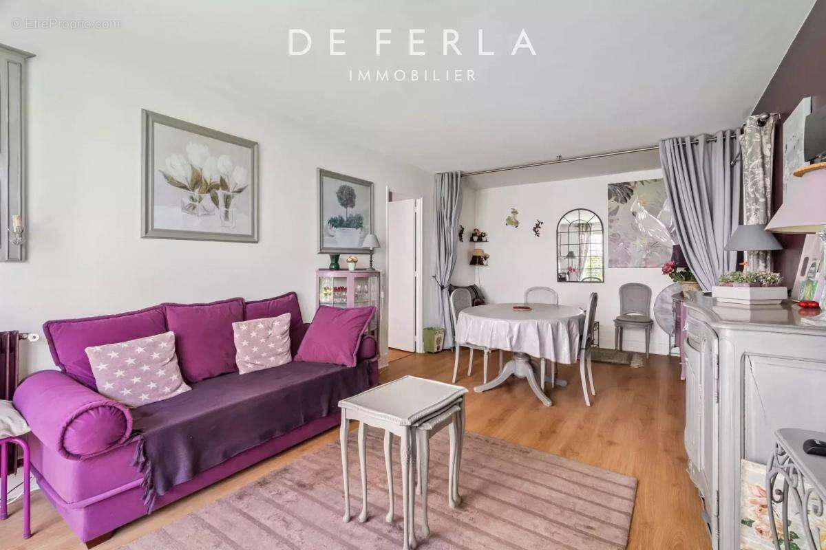 Appartement à PARIS-15E