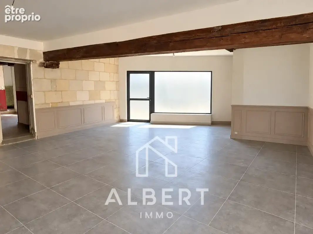 Maison de maître avec local commercial au coeur de Gennes Val de Loire - photo 10