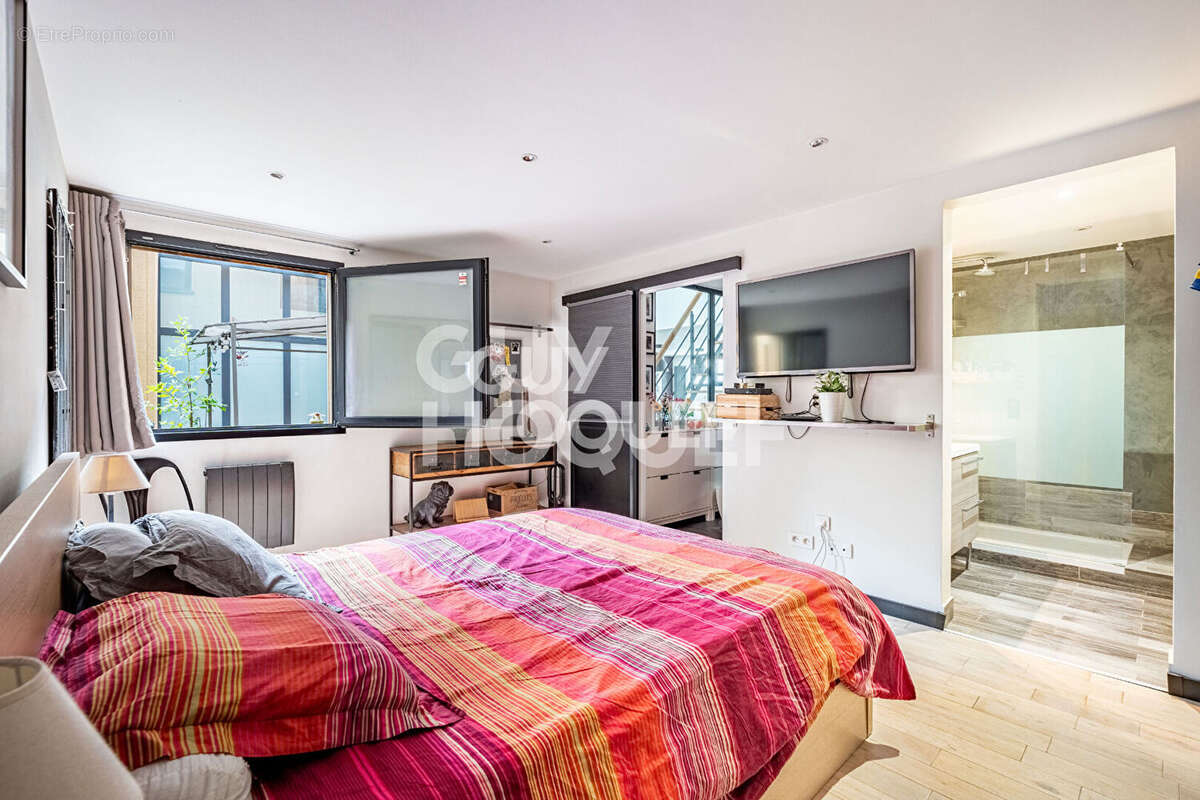 Maison à ASNIERES-SUR-SEINE