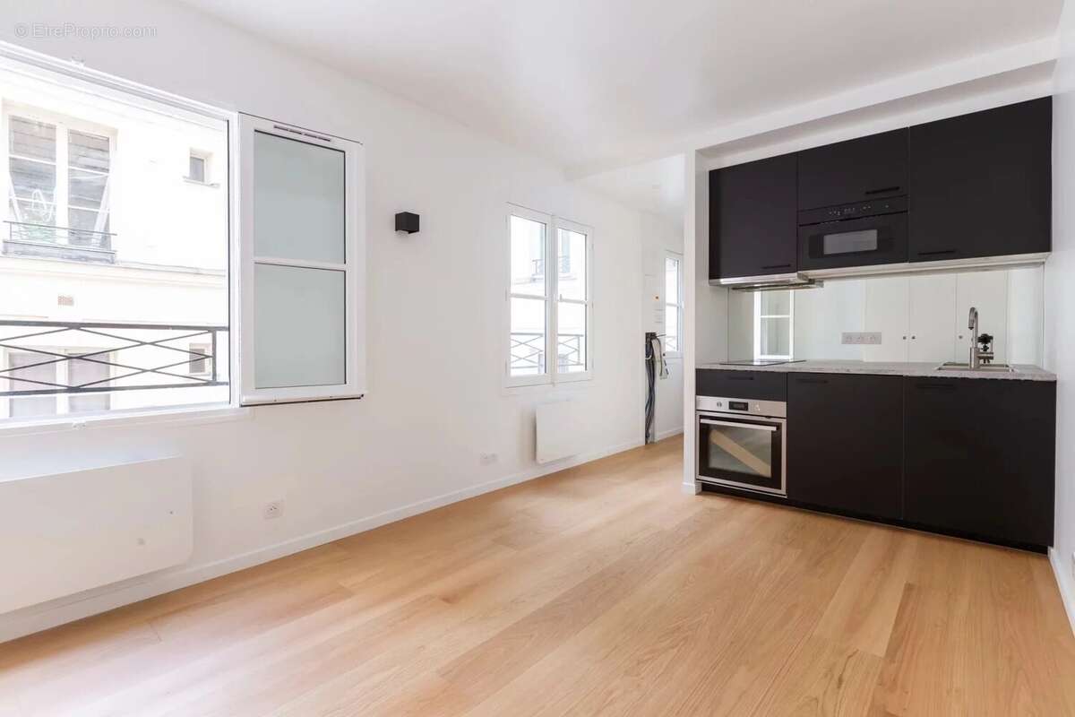 Appartement à PARIS-4E