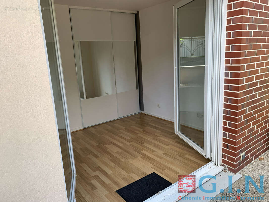 Rouen / studio / garage / terrasse - photo 2