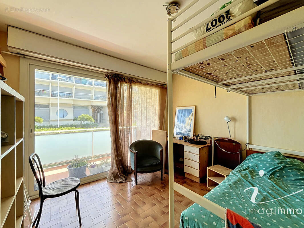 Deuxieme ligne appartement deux pieces avec cellier et parking - photo 6