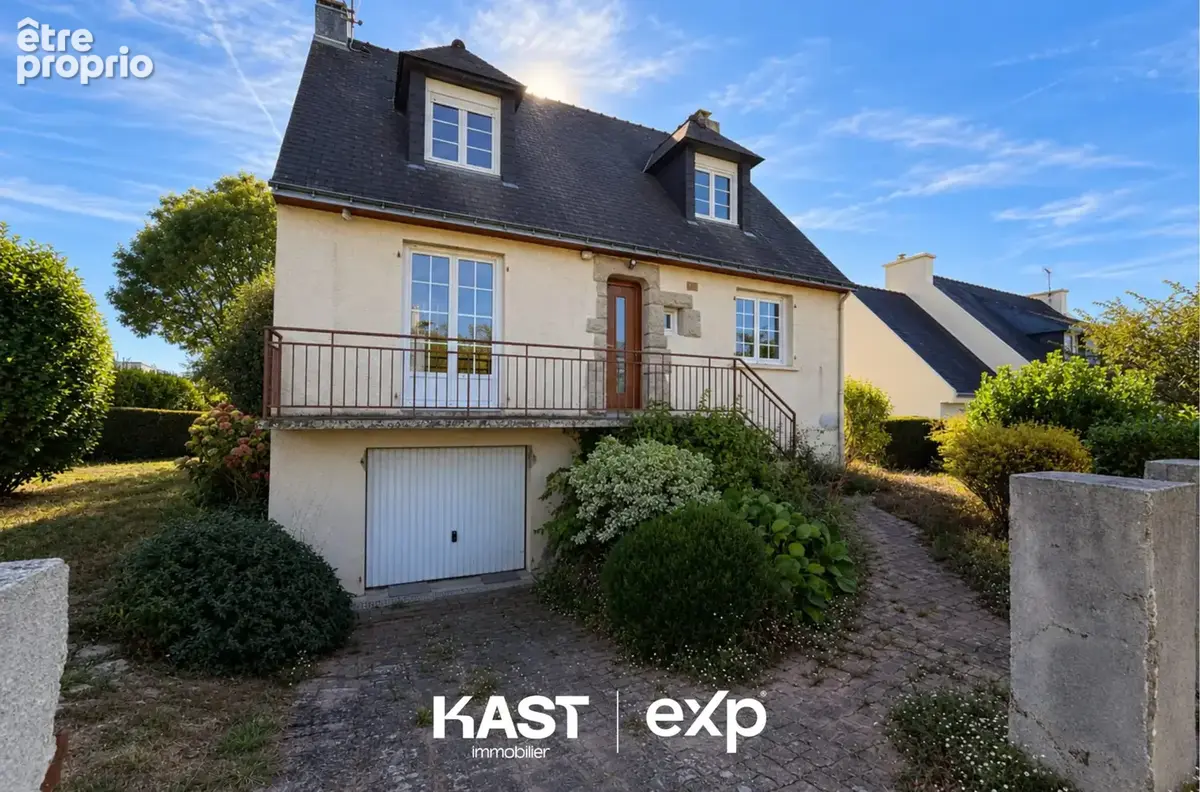 Maison à PLOUGOUMELEN