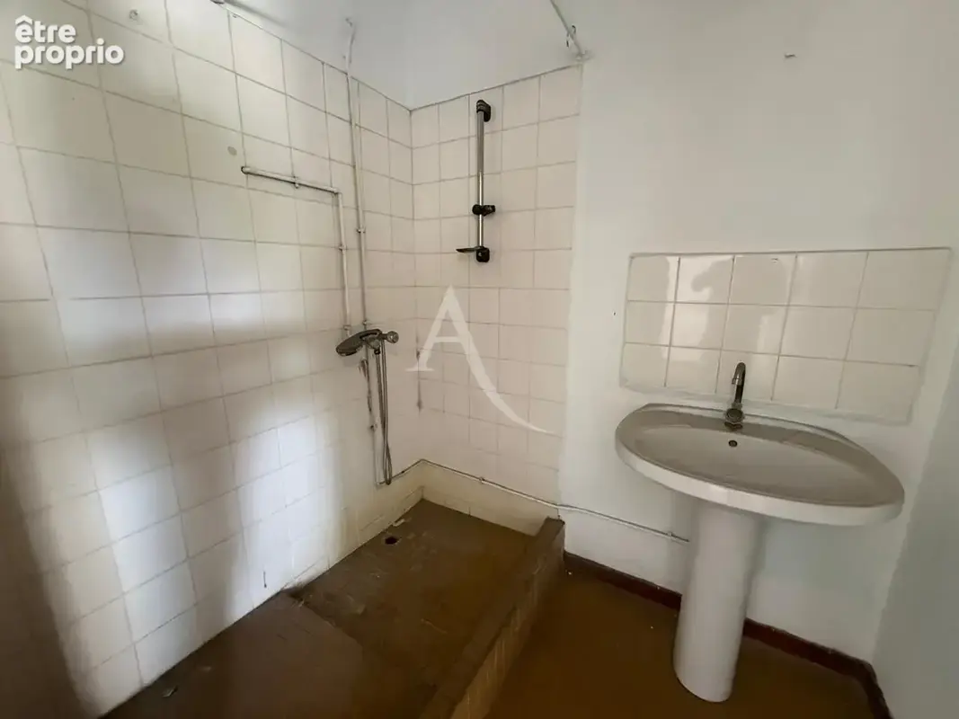 Opportunité à saisir aux Abymes ? Fort potentiel ! - photo 8