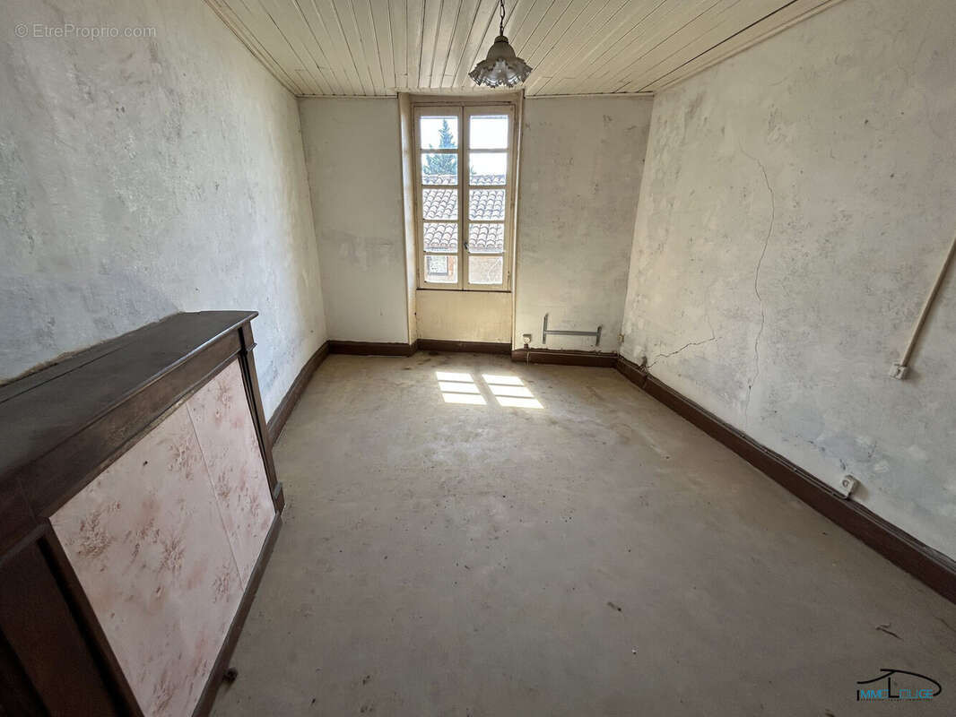 Maison 90 m² à Peyrusse-Le-Roc  - photo 6