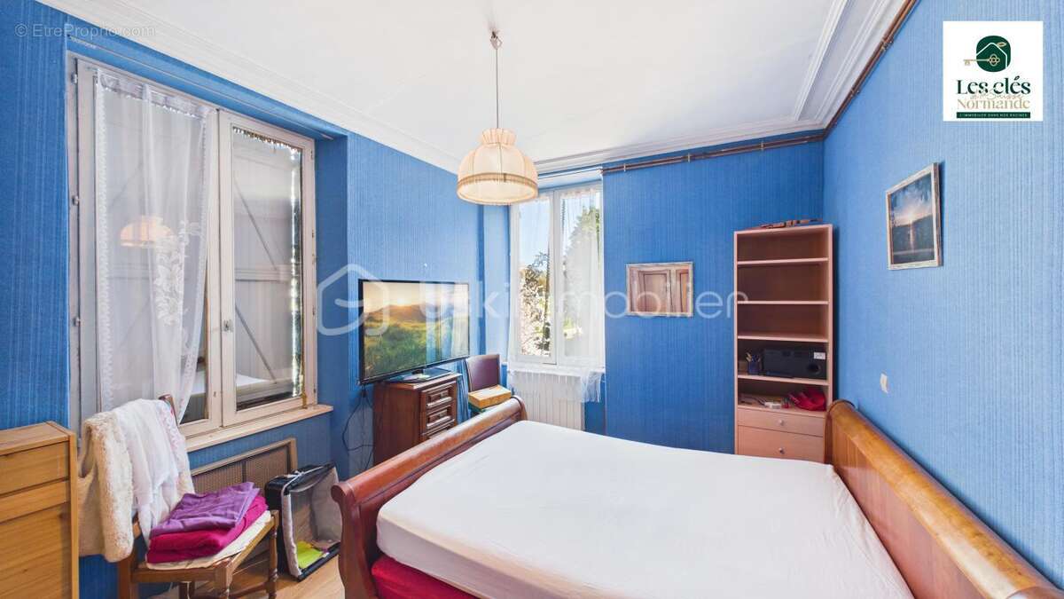 Une maison bourgeoise, cinq chambres, un parc de plus de 4 000 m²… et encore du potentiel ! - photo 13