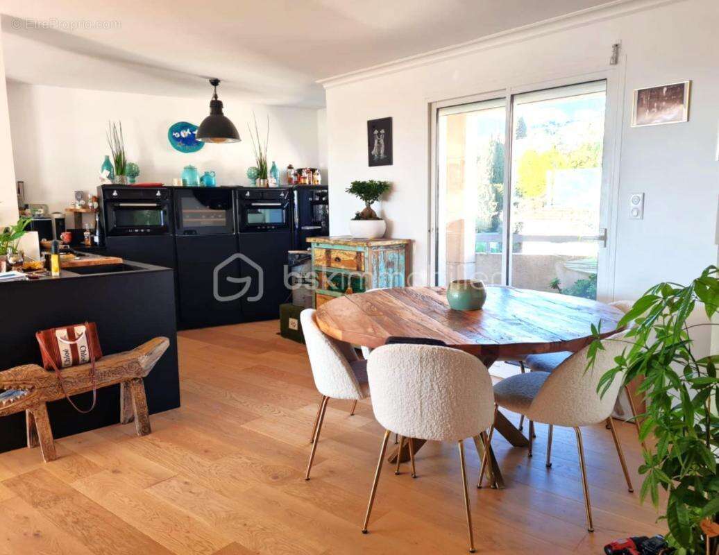 Appartement à LE CANNET