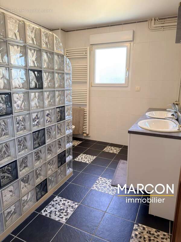 Maison 218 m² à Gueret  - photo 13