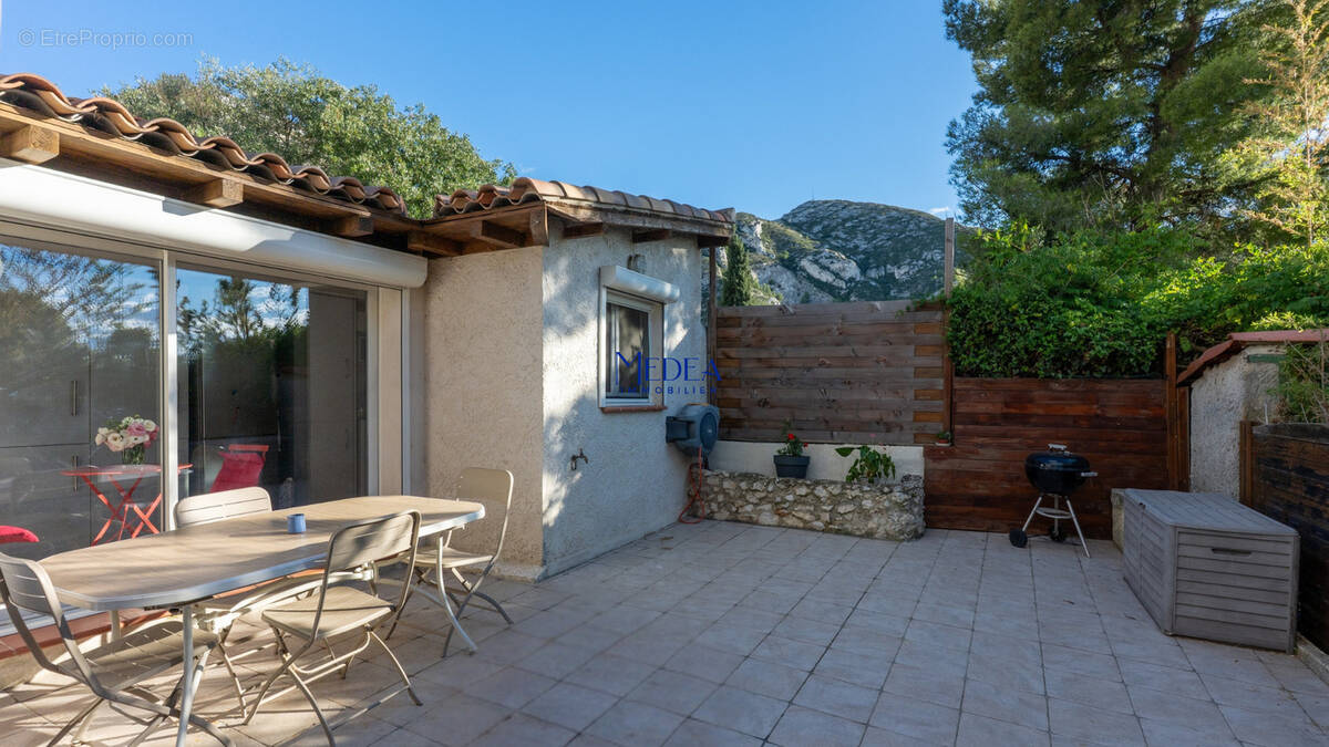 Photo 1 - Maison à MARSEILLE-10E