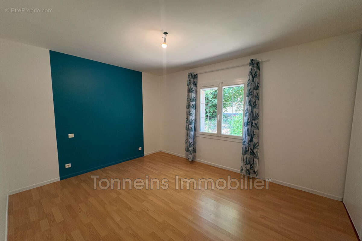 Maison 114 m² à Tonneins  - photo 9