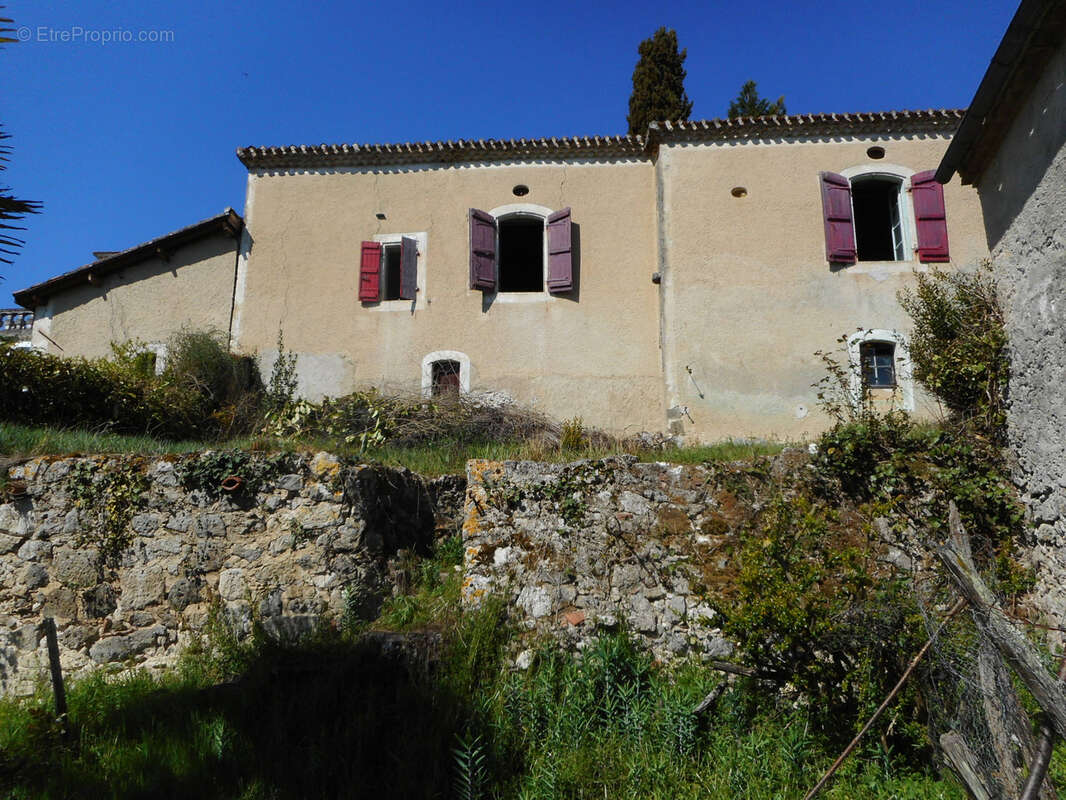 Maison à MEZIN