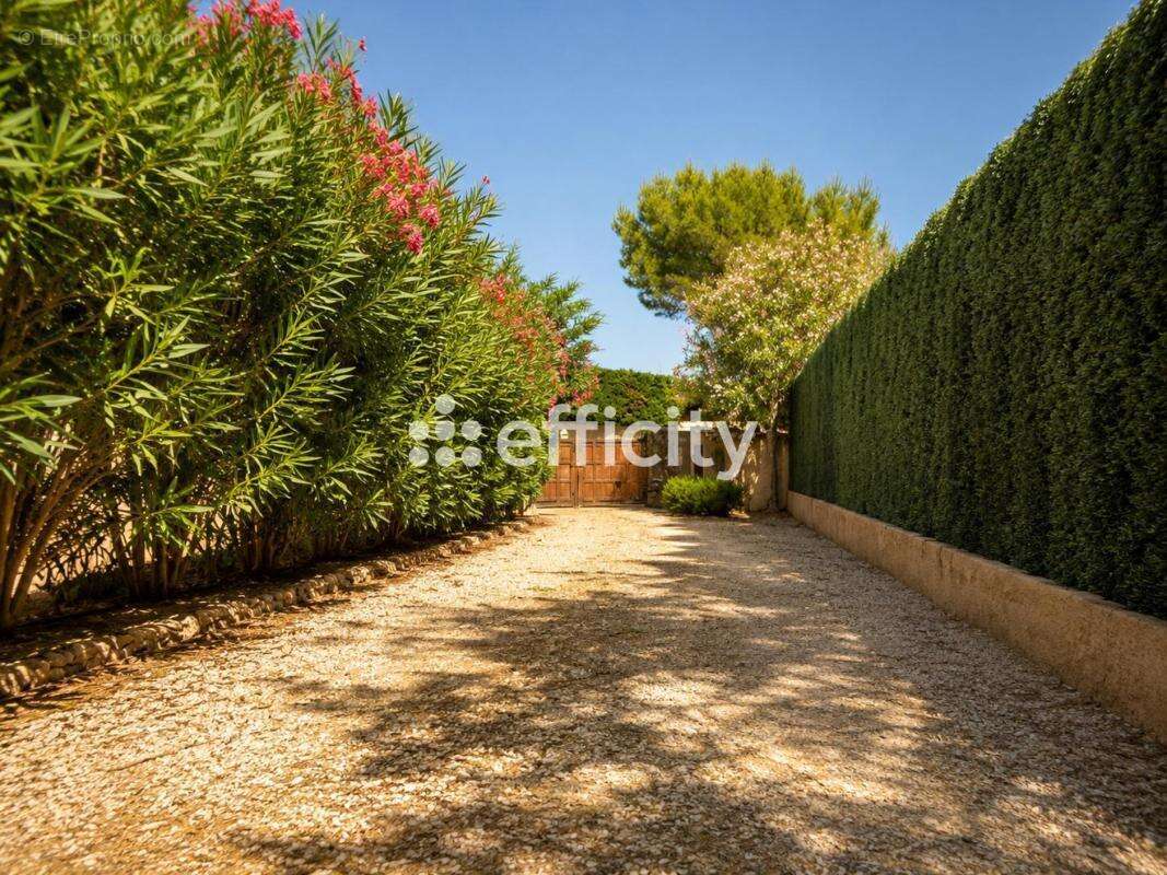 Maison 245 m² à Carry-Le-Rouet  - photo 3