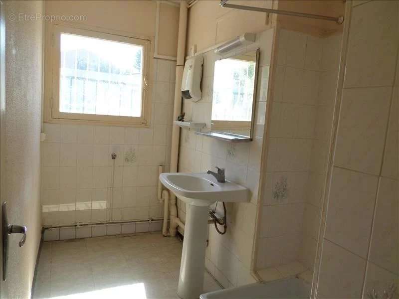 Appartement à SORGUES