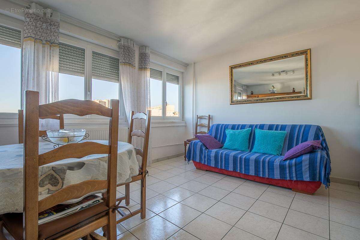 Appartement à MARSEILLE-15E