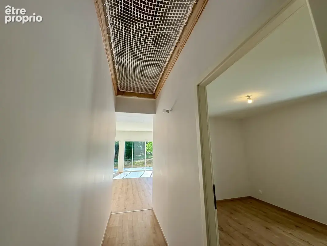 Maison 5 pièces 121 m² à vendre à Pugey (25720) - photo 5
