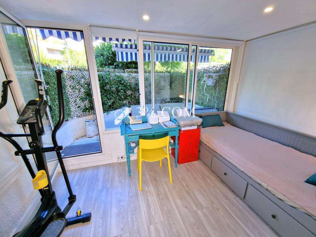 Appartement à SAINT-RAPHAEL