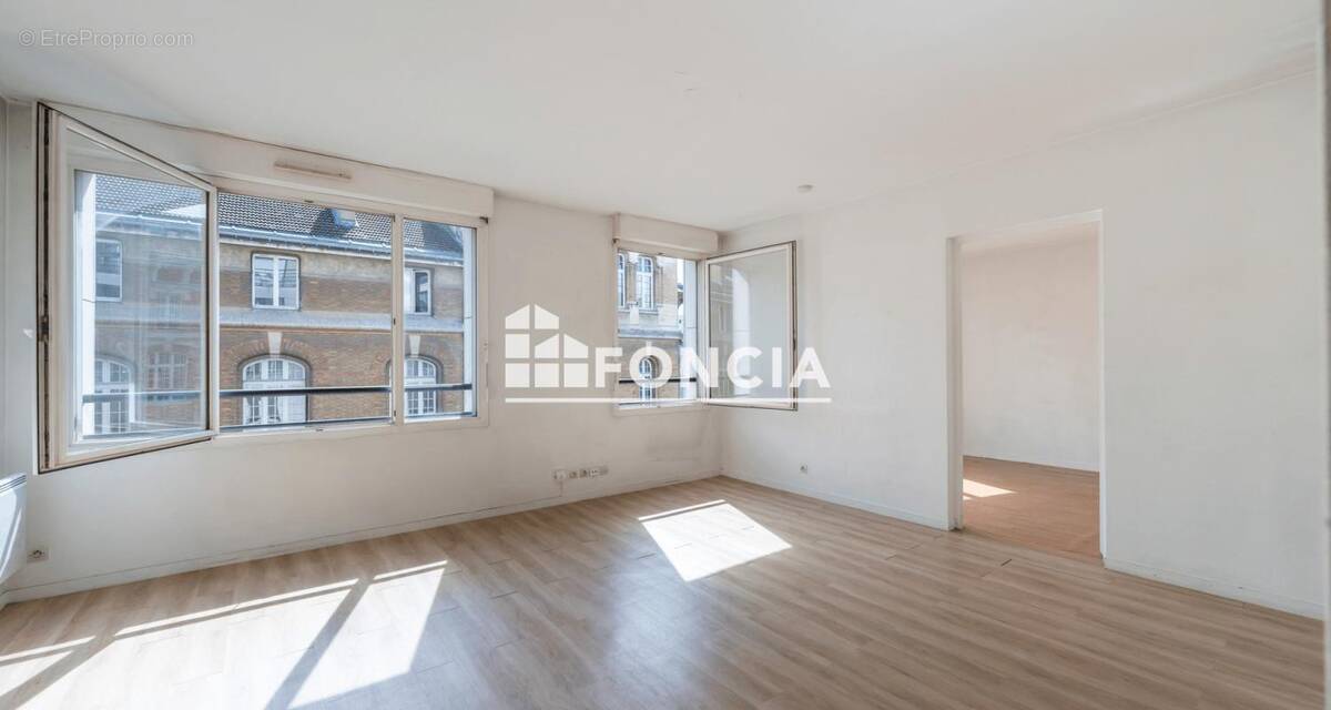 Appartement à PARIS-19E
