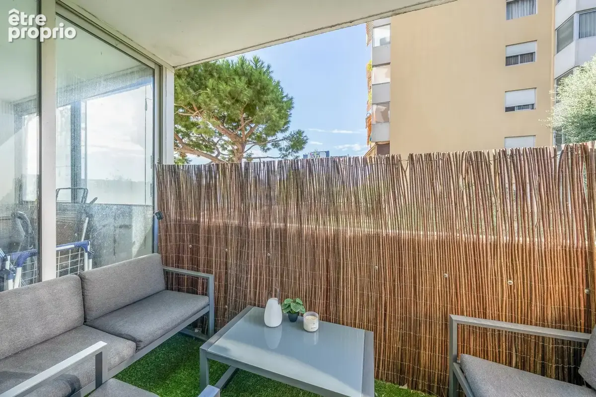 Nice Ouest – T2 47 m² avec balcon, loggia, parking privatif et cave - photo 4