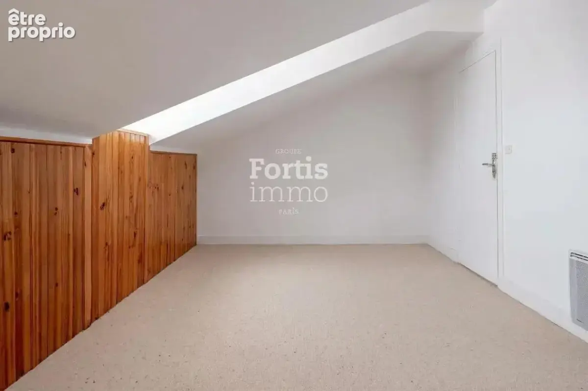 Paris 2 - duplex de 3 pieces, dernier etage avec vue degagee - photo 13