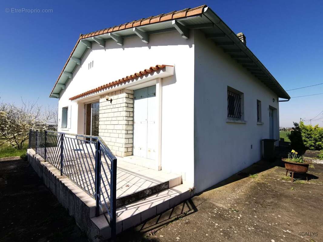 Maison à MEDIS
