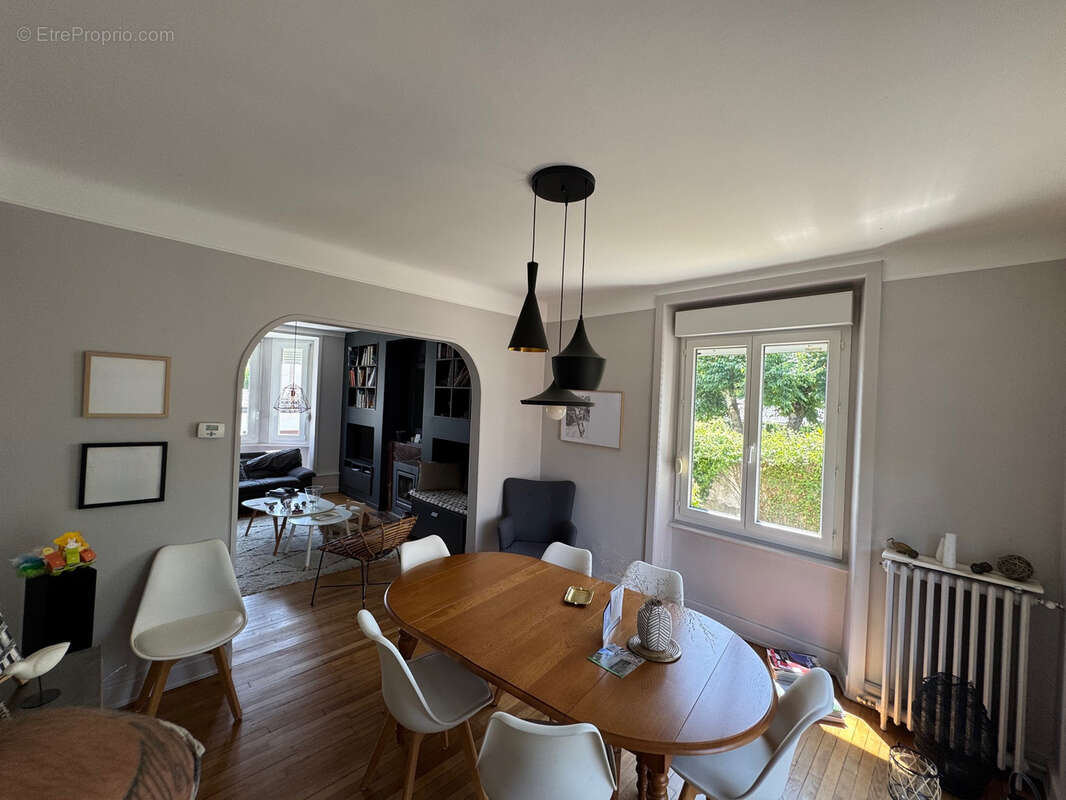 Maison à Ussel en CORREZE - photo 3