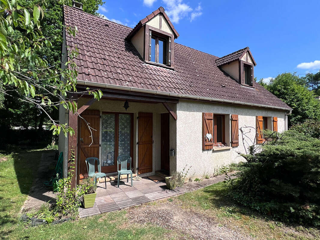 Dourdan 3 km, maison de 5 pièces -  118 m² - sous-sol- terrain 1335 m² - photo 2