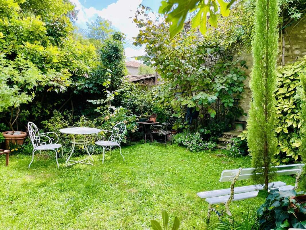 Maison à VAISON-LA-ROMAINE