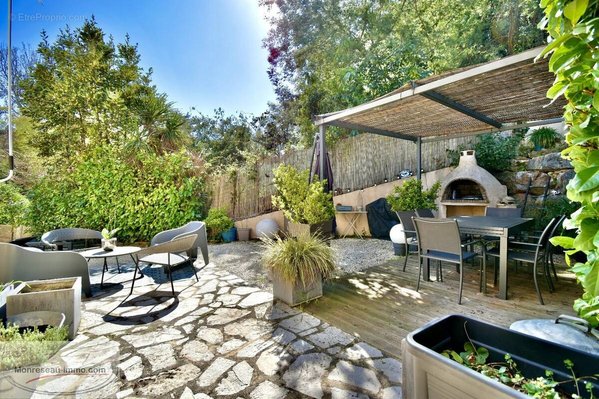 Maison à MANDELIEU-LA-NAPOULE